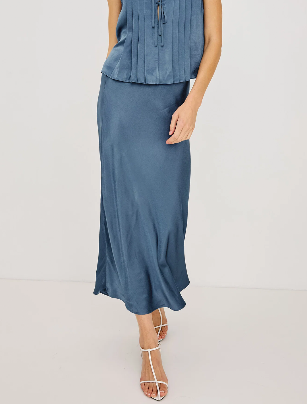 anya skirt in atlantic