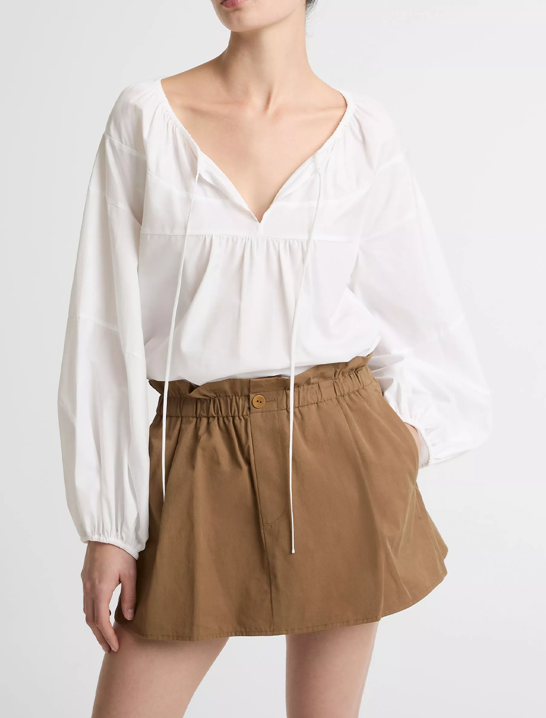 mid rise cotton pull on skort in almondine