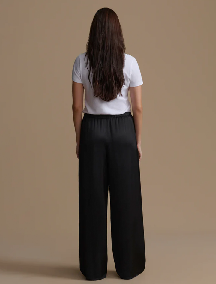 demi pant in black