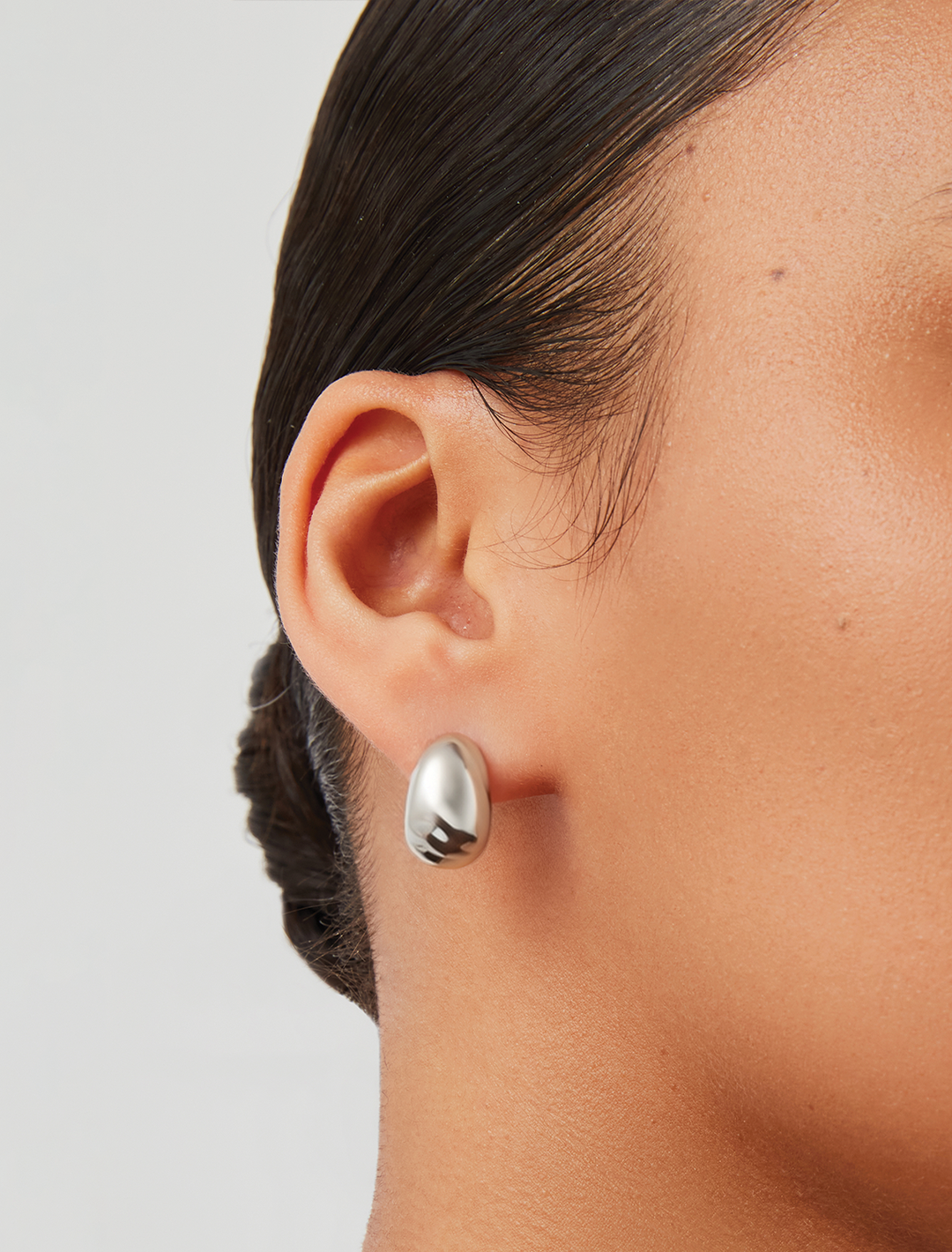 small nelle hoops in silver