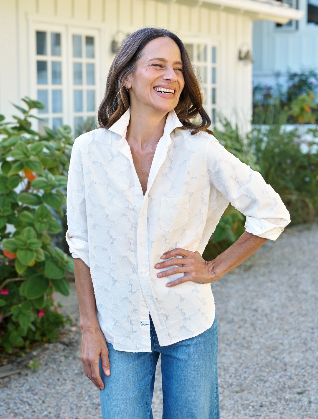 eileen in textured natural flowers