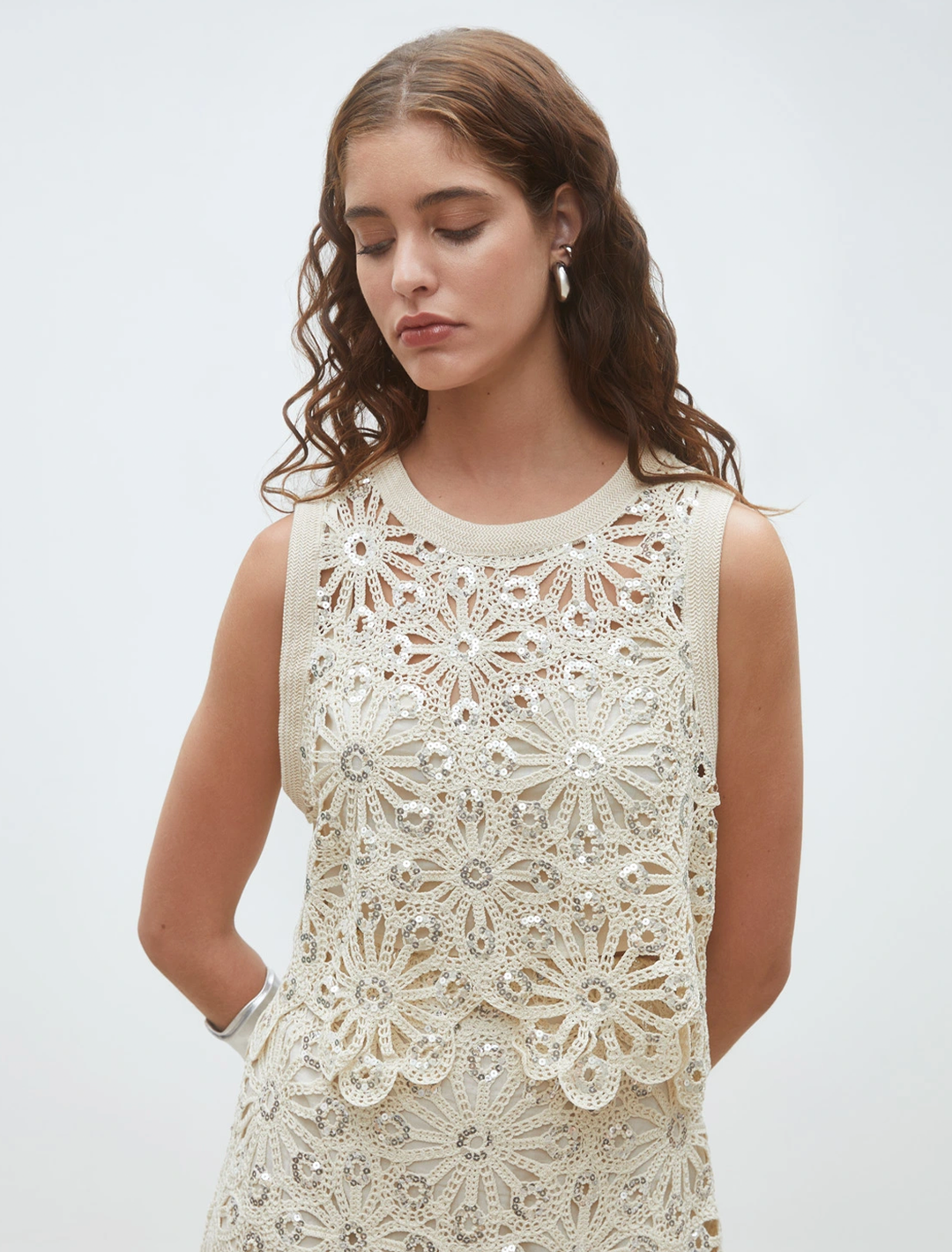 lois top in beige