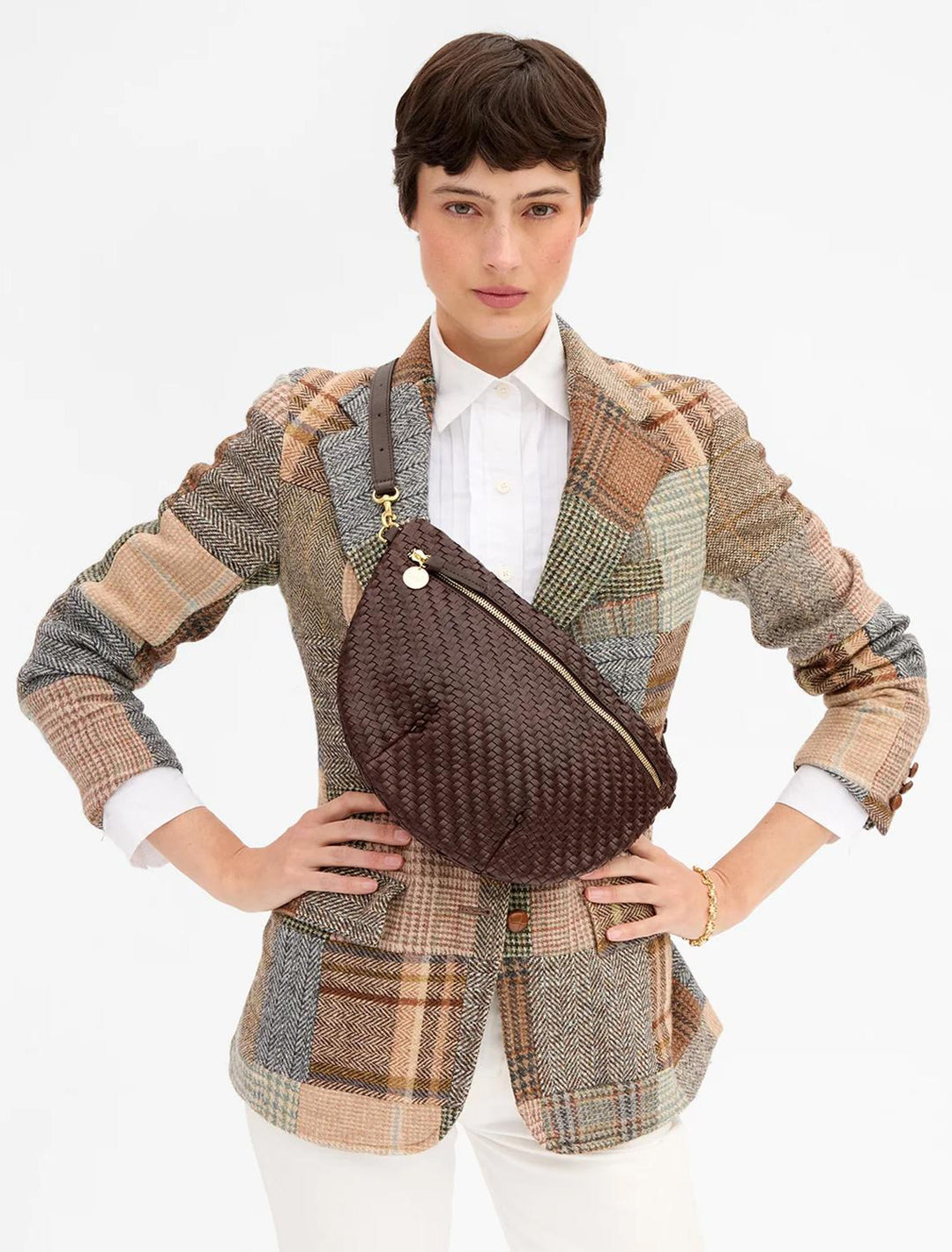 grande fanny in chocolate woven zig zag