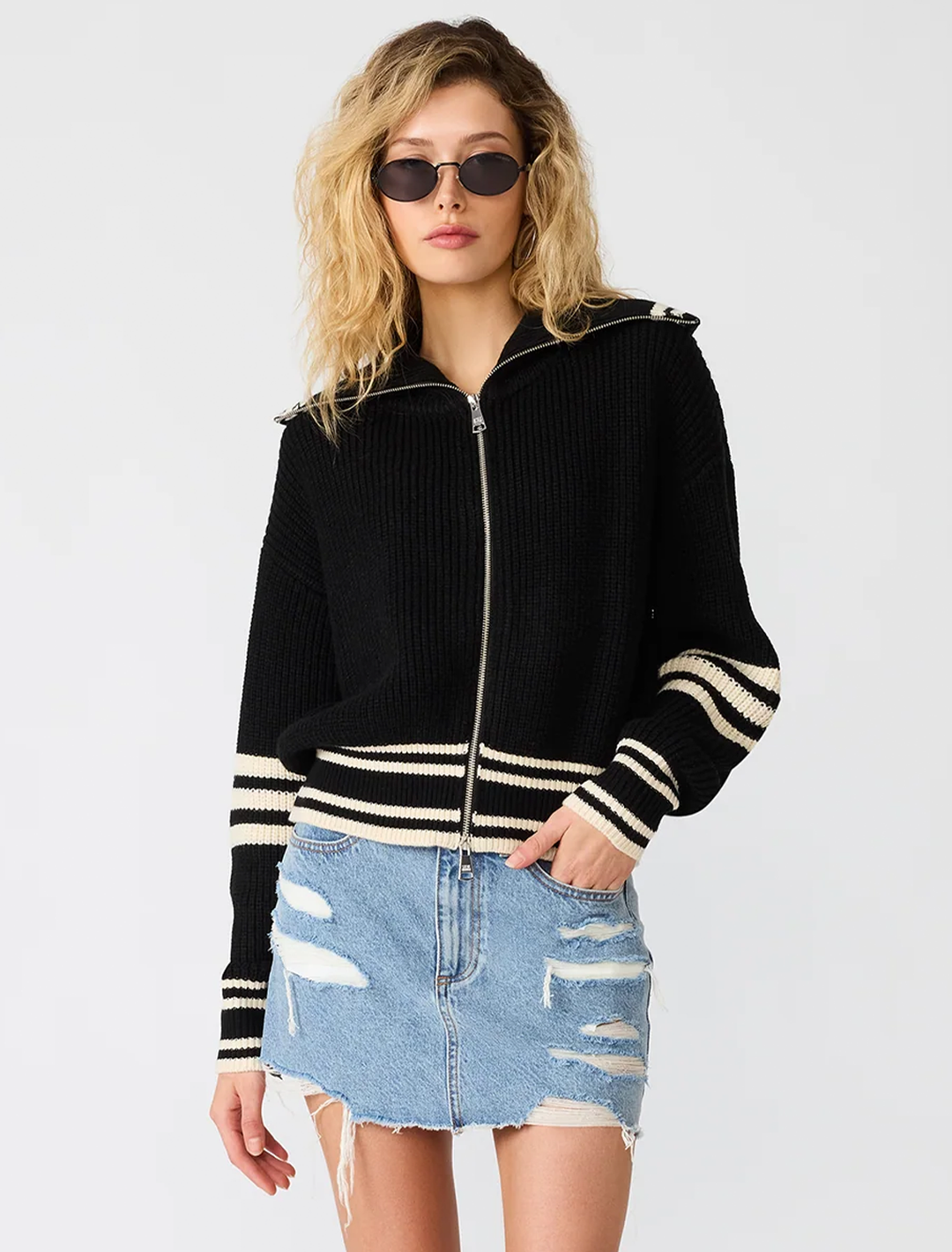 dara sweater in black and ivory