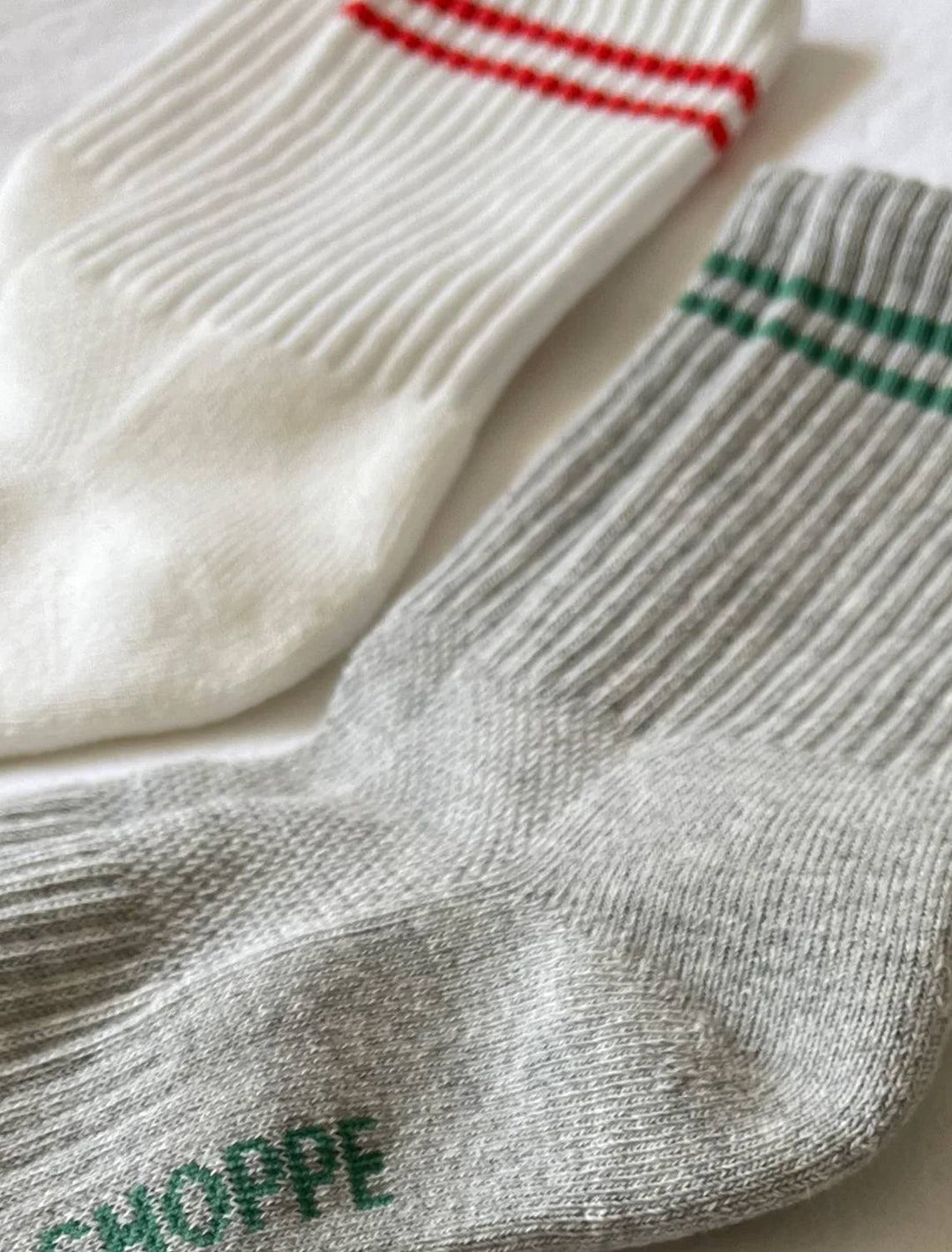 Le Bon Shoppe boyfriend socks in light grey - Twigs