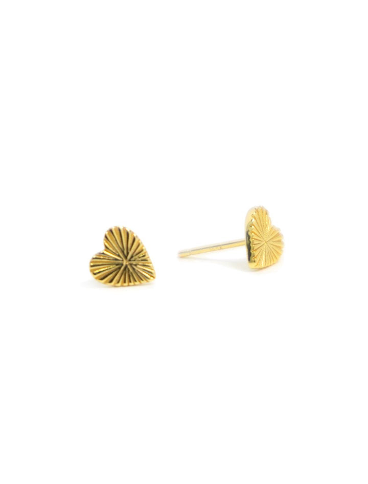 heartbeat studs in gold