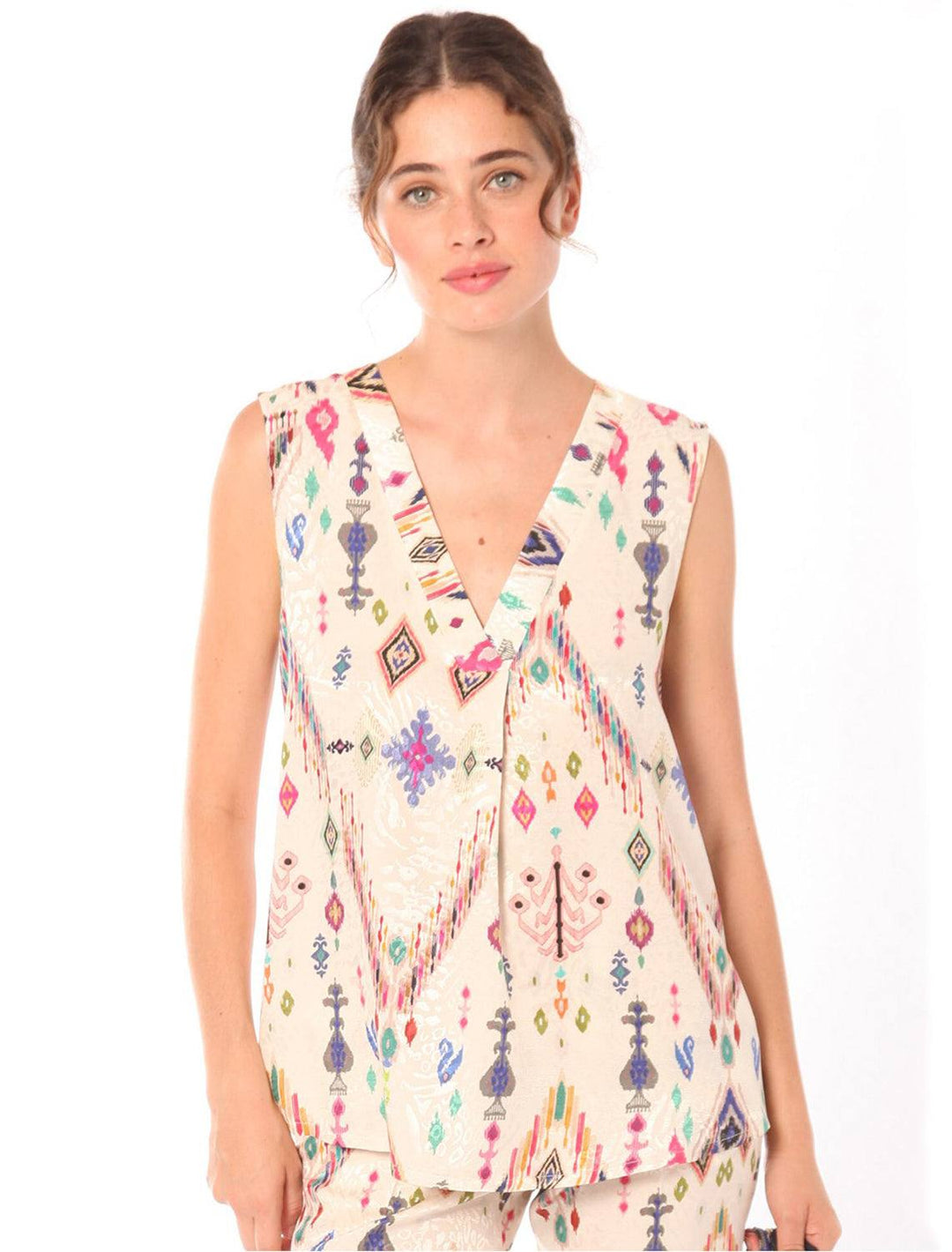 Model wearing Vilagallo's orianna top in white ikat mix.