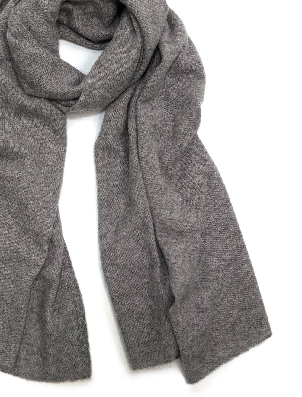 White + Warren's cashmere scarf in grey heather.